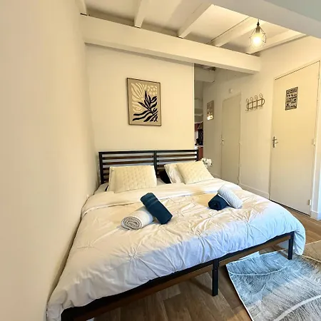 L'etoile Rouge - T2 Proche Gare Et Centre Καρκασόν