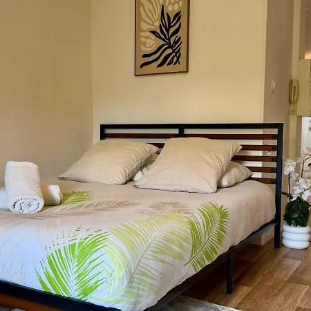 L'etoile Rouge - T2 Proche Gare Et Centre *