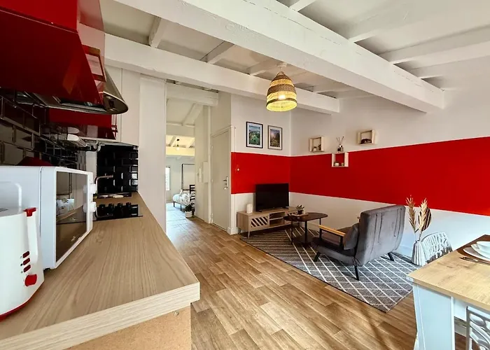 L'etoile Rouge - T2 Proche Gare Et Centre * קרקסון