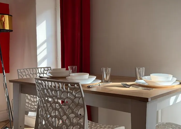 L'etoile Rouge - T2 Proche Gare Et Centre * קרקסון